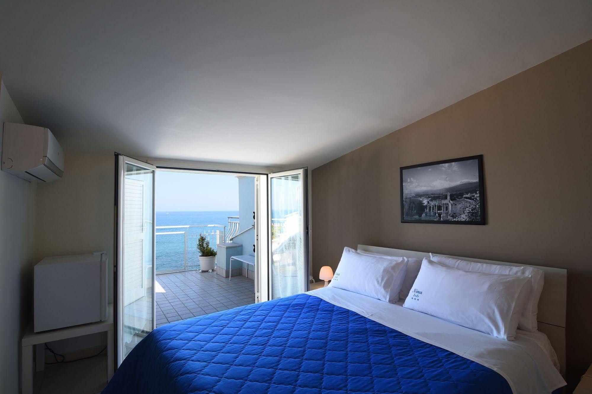 Nina B&B Giardini-Naxos Kültér fotó