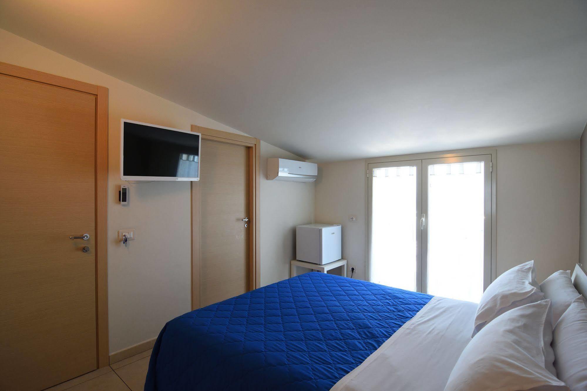 Nina B&B Giardini-Naxos Kültér fotó