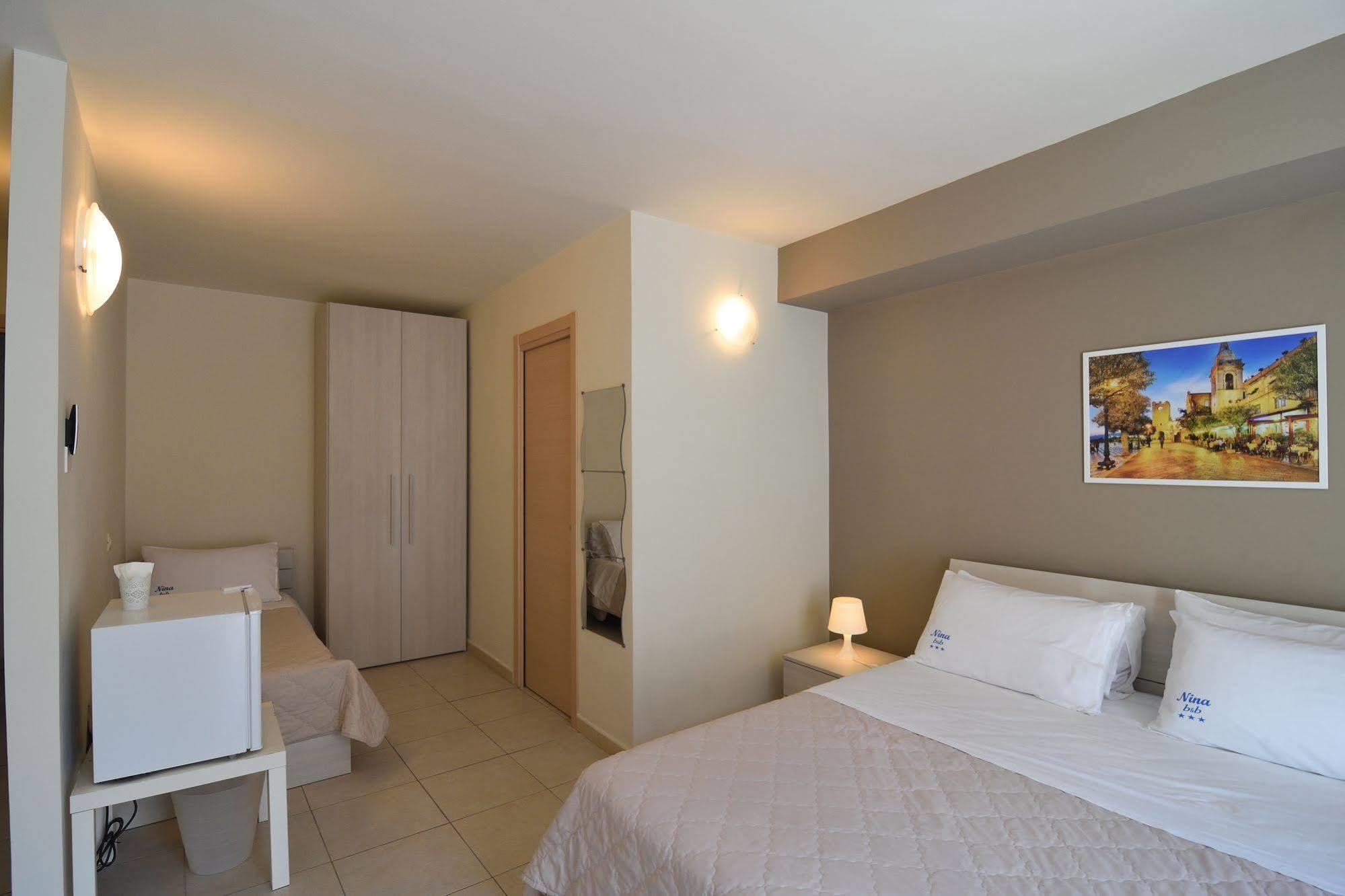 Nina B&B Giardini-Naxos Kültér fotó